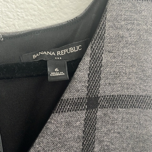 Banana Republic Windowpane Plaid Skater Dress – Size 6 – Preppy Academia Style - Picture 3 of 8